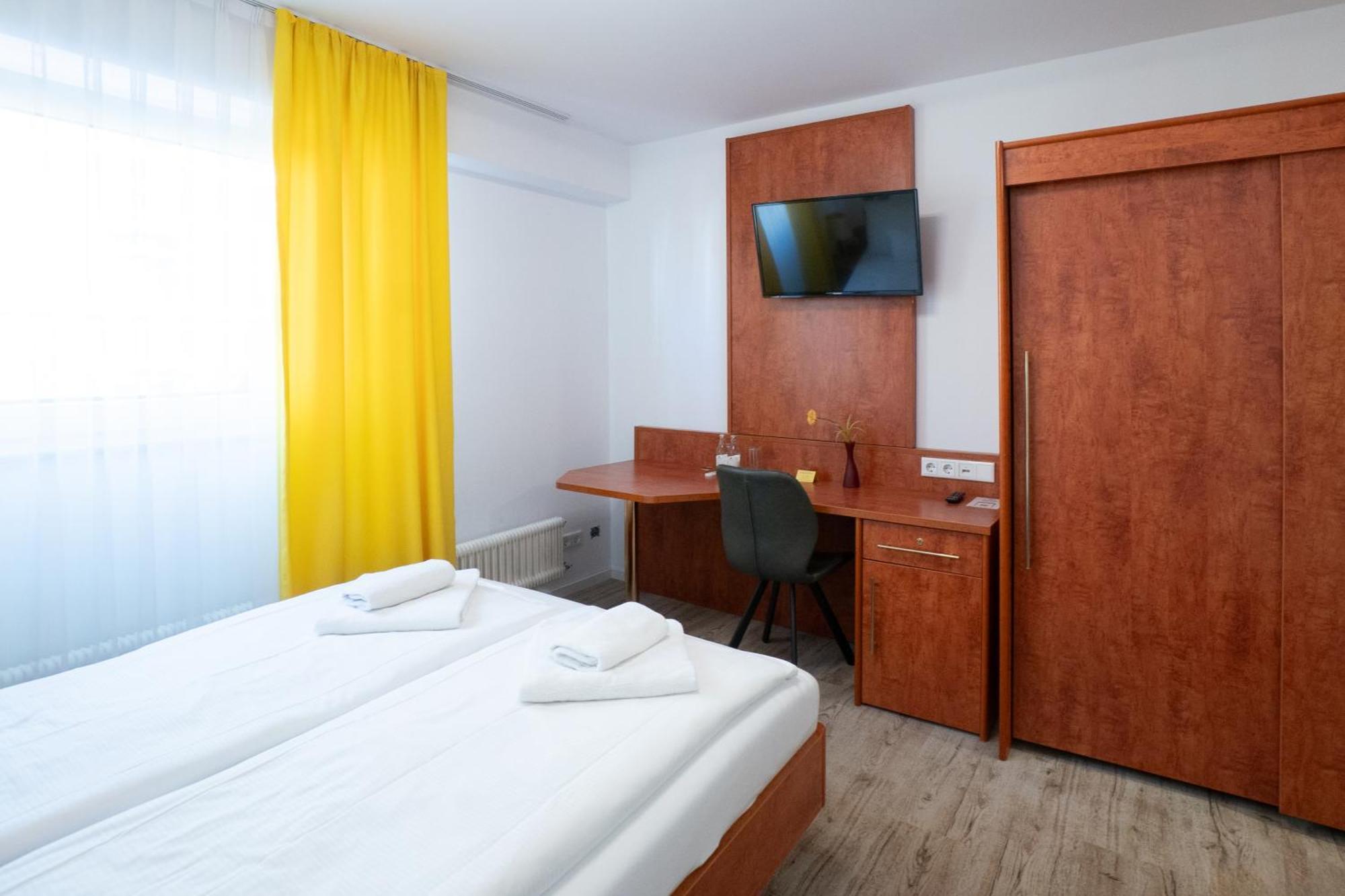 Hotel Zur Post ヘルネ エクステリア 写真