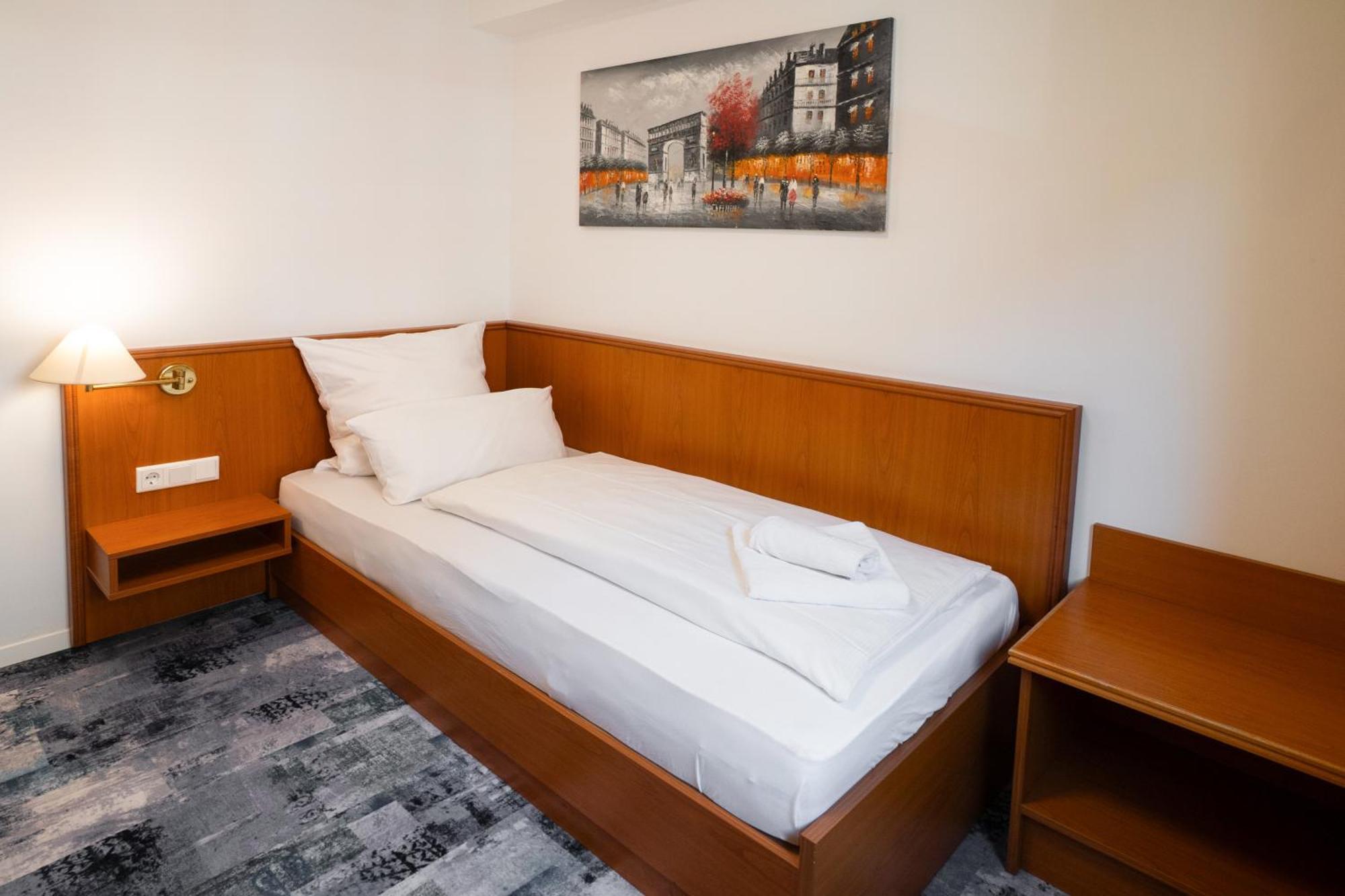 Hotel Zur Post ヘルネ エクステリア 写真